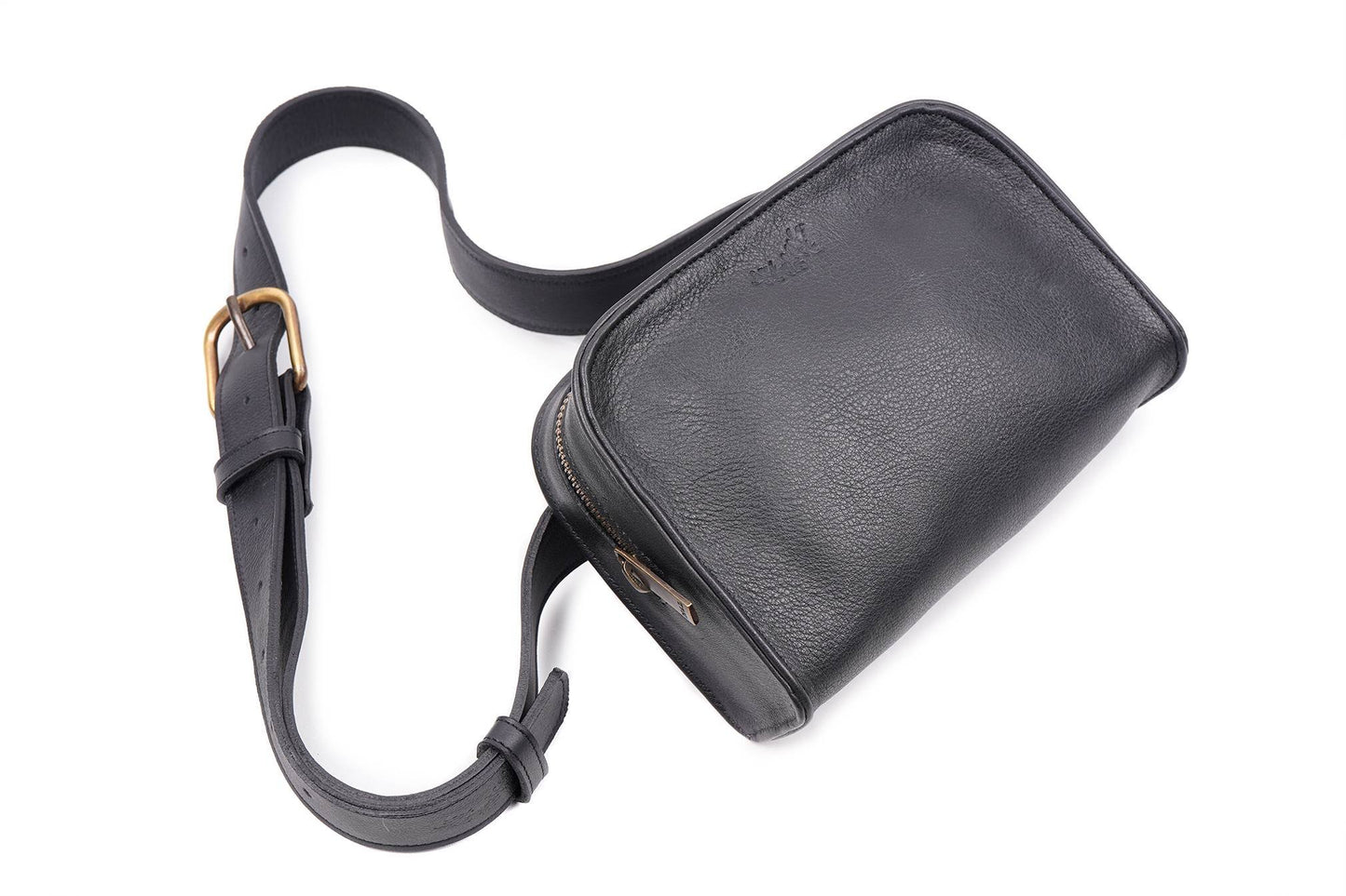 Belt Bag de piel color negro, hecho a mano — Miles & Louie