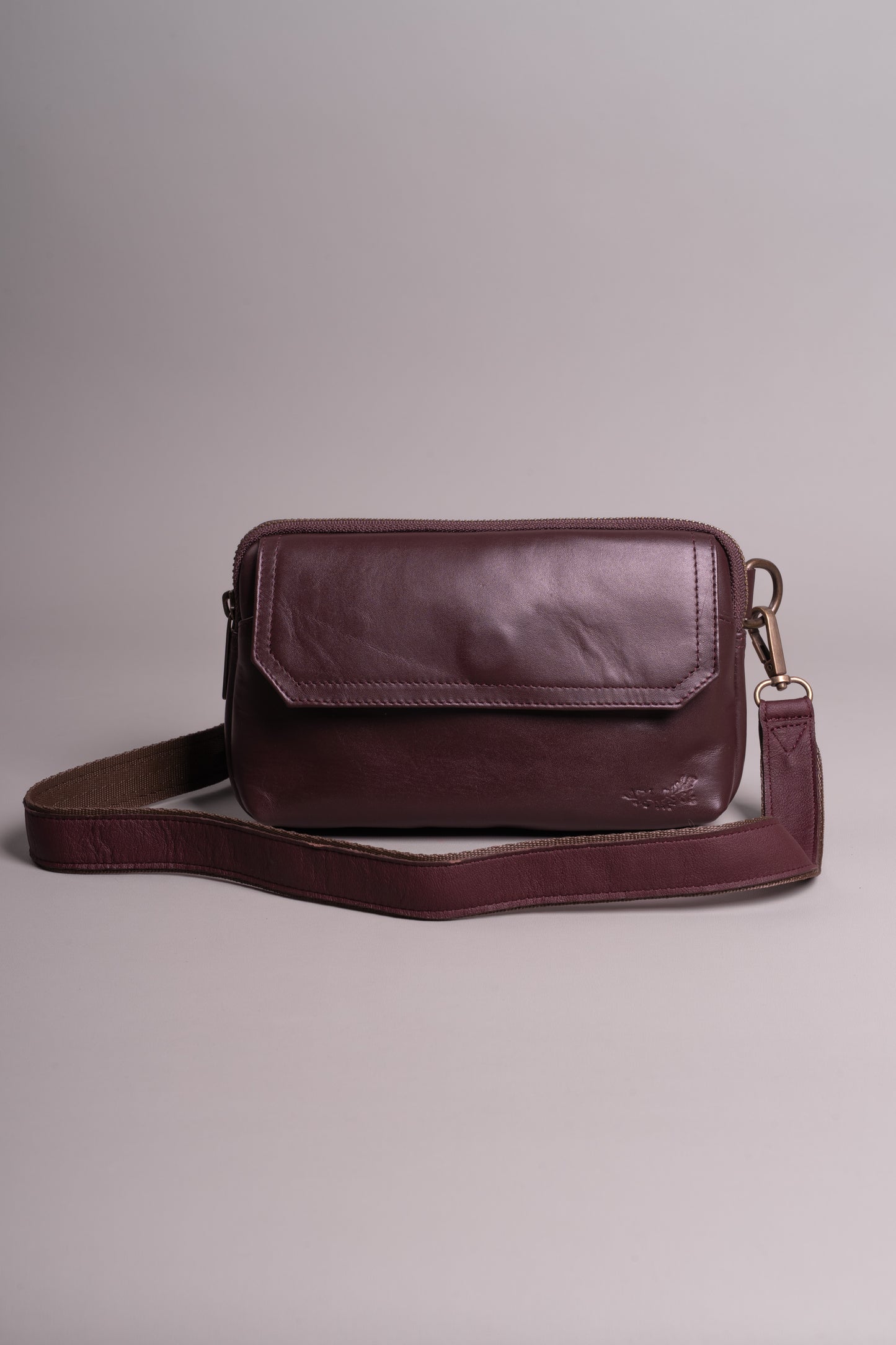 Compact Sling de piel — vista posterior (16) — Miles & Louie