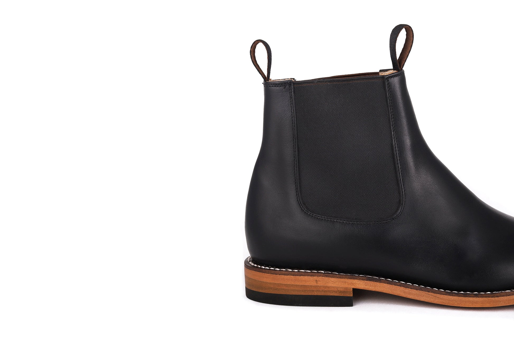 Chelsea Boot de piel color negro — suela y construcción — Miles & Louie