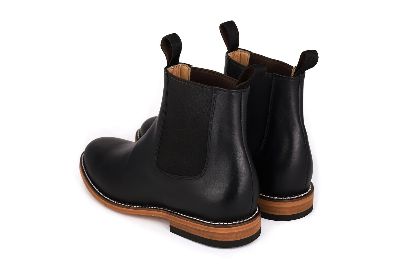 Chelsea Boot de piel color negro — vista posterior — Miles & Louie