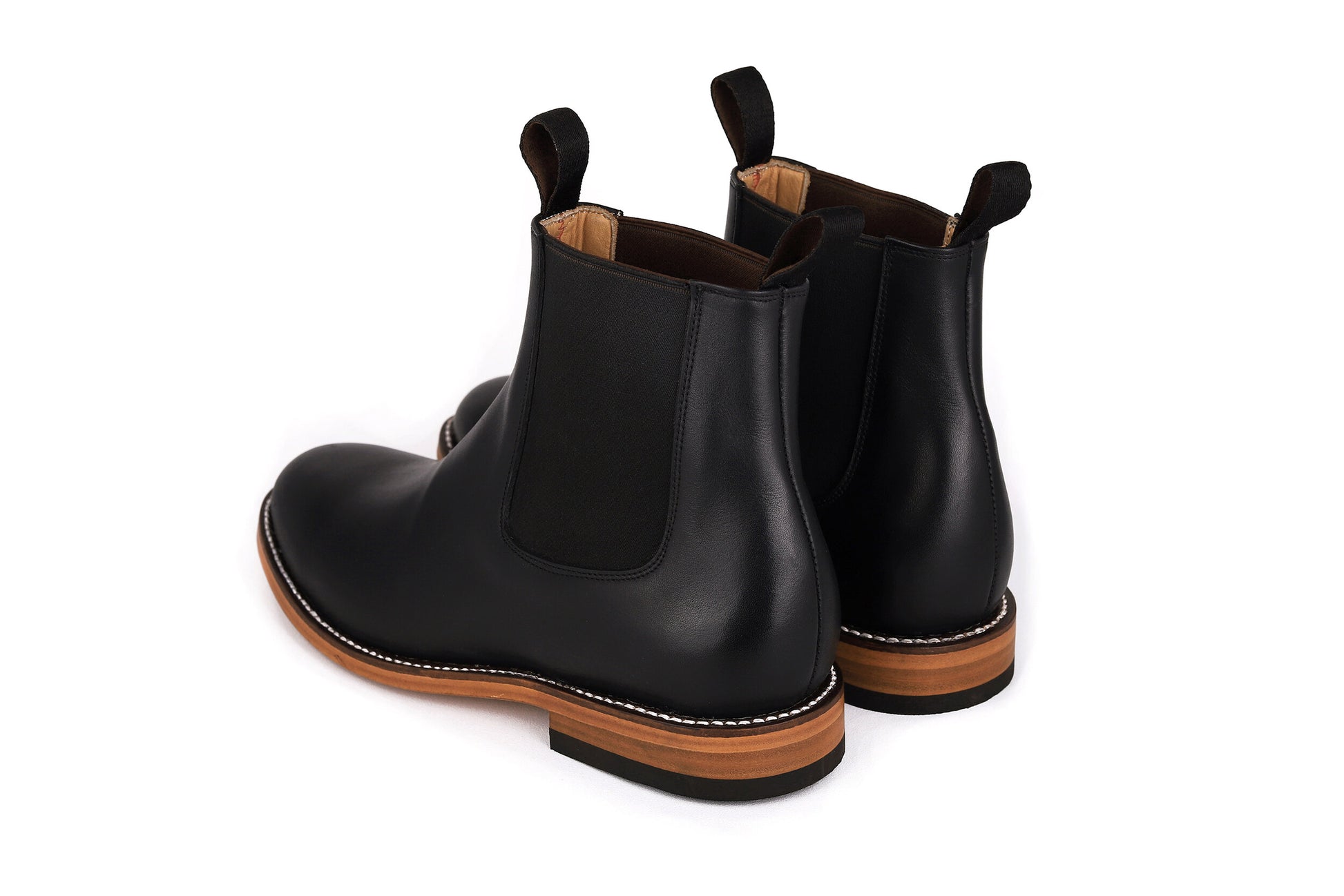 Chelsea Boot de piel color negro — vista posterior — Miles & Louie