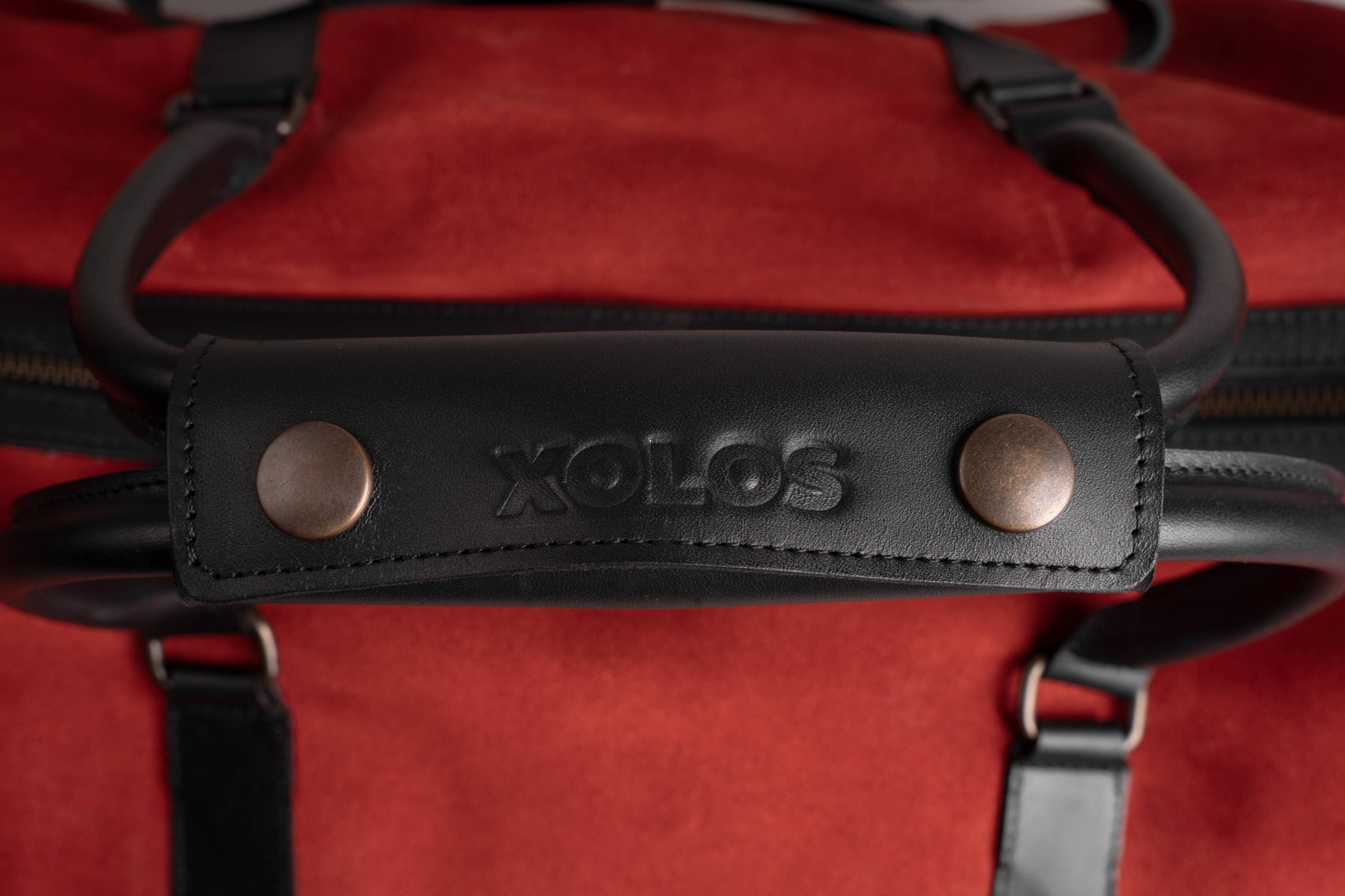 Xolos Gym Bag de piel — vista lateral (14) — Miles & Louie