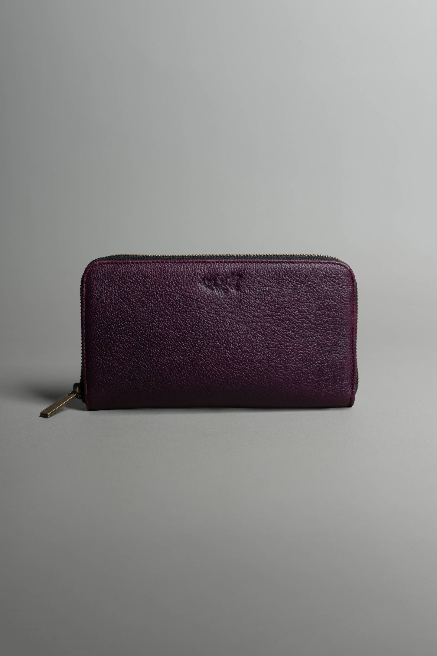 Zip Clutch