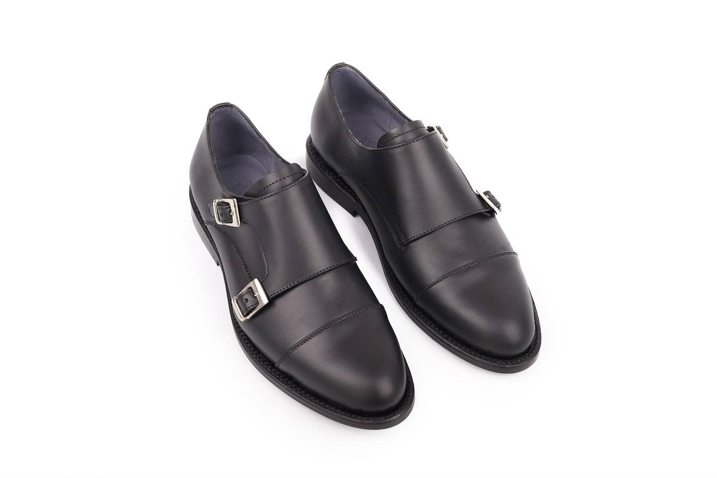 Captoe Monkstrap de piel color negro — vista lateral — Miles & Louie