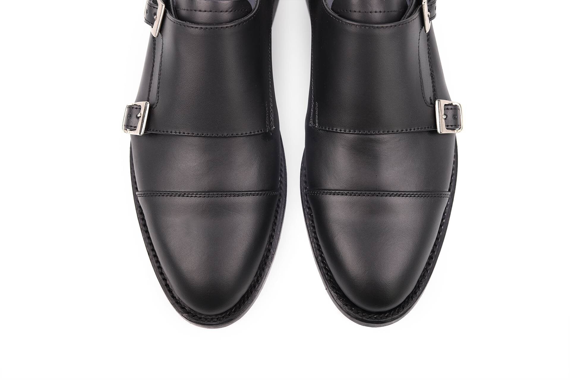 Captoe Monkstrap de piel color negro — suela y construcción — Miles & Louie