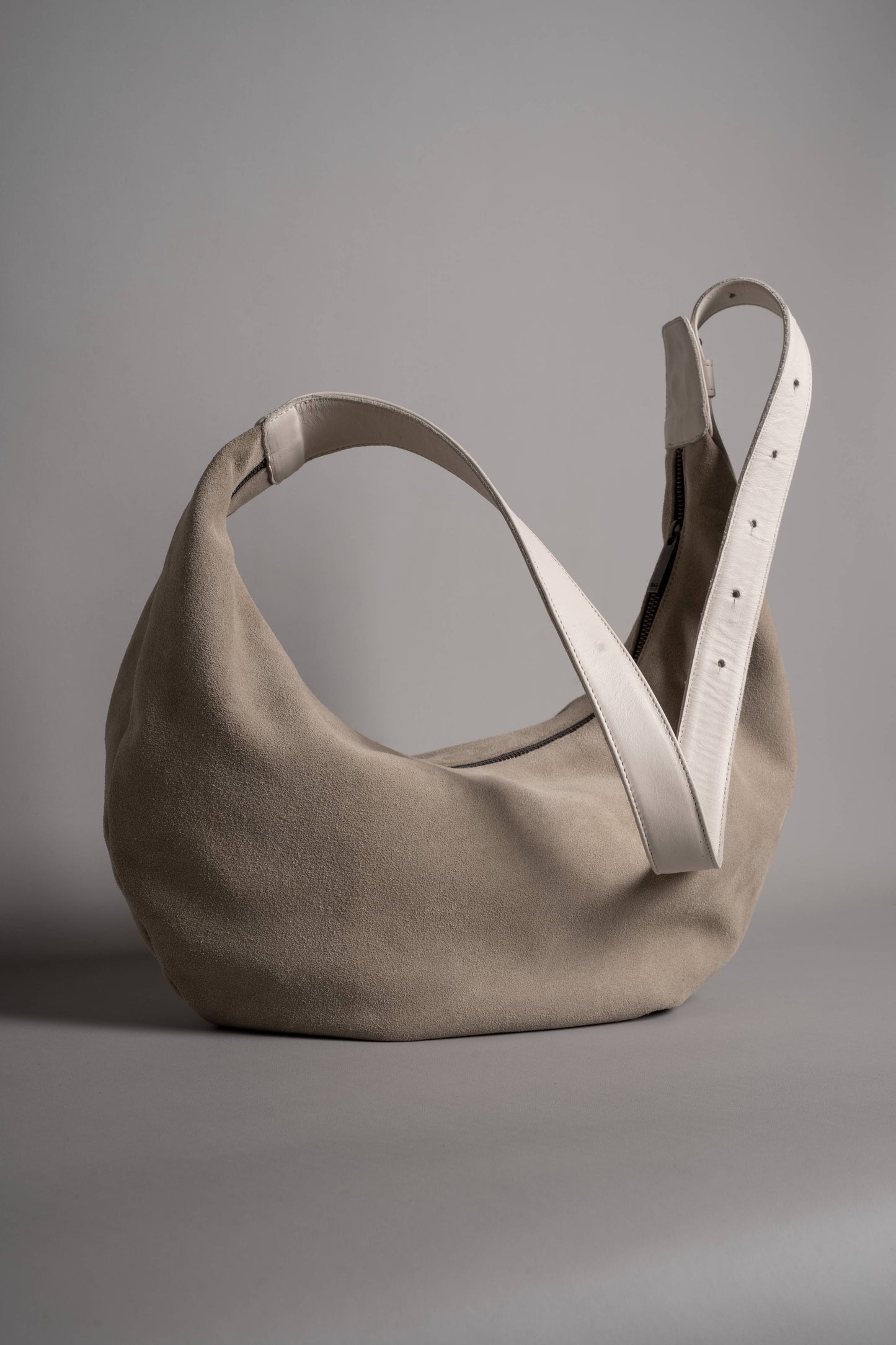 Jiyu Hobo Bag