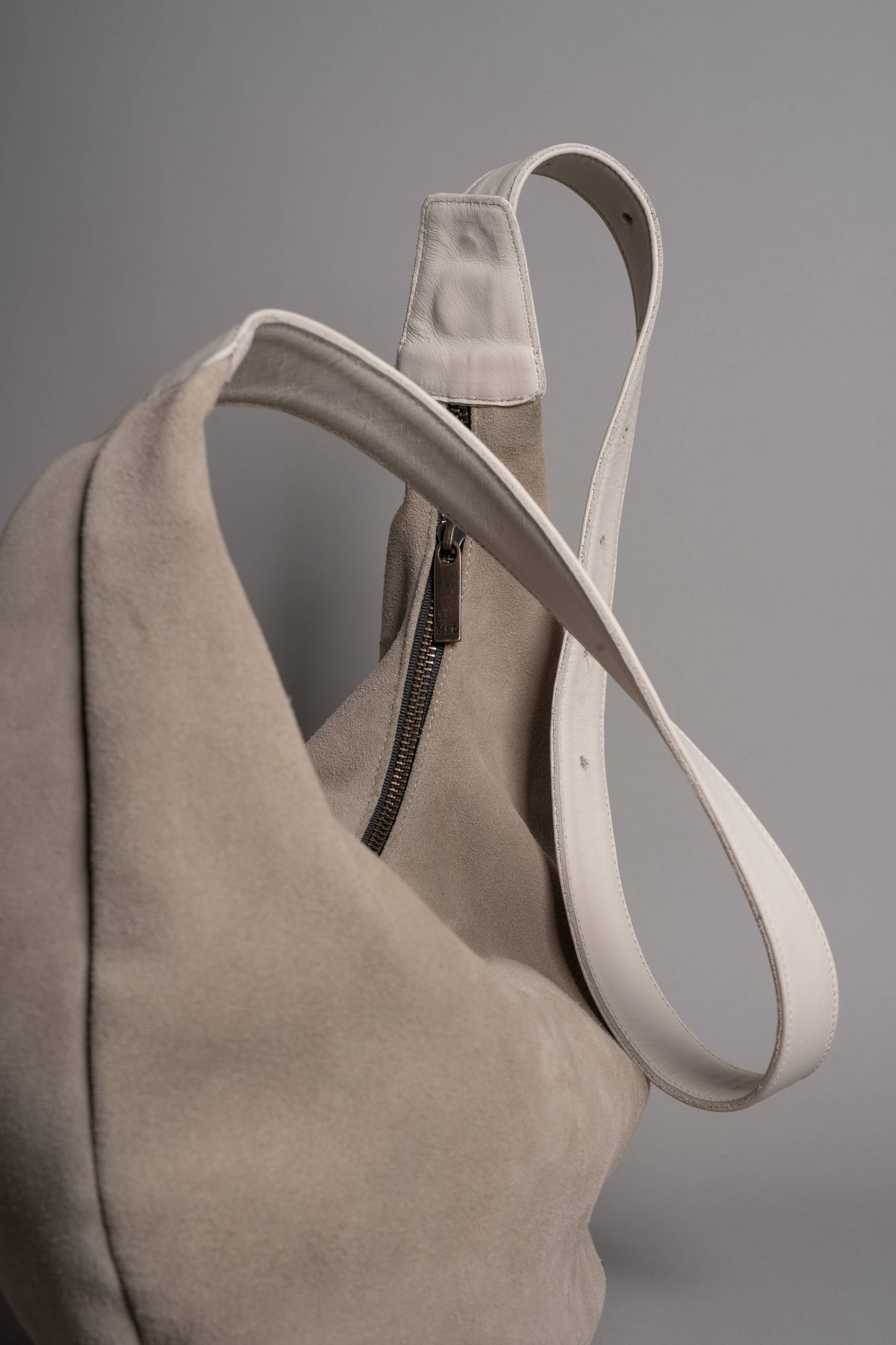 Jiyu Hobo Bag